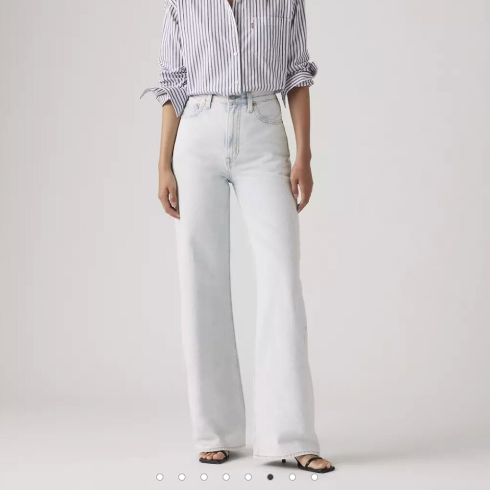 Levi's Ribcage Wide Leg Jeans - size 30